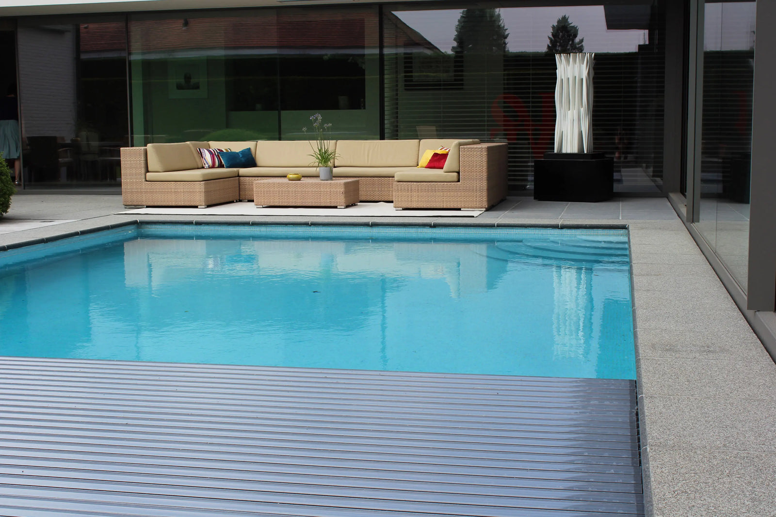 Cubiertas térmicas para piscinas: guía completa de compra